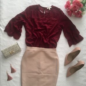 ♥️Beautiful Burgundy Lace Blouse♥️